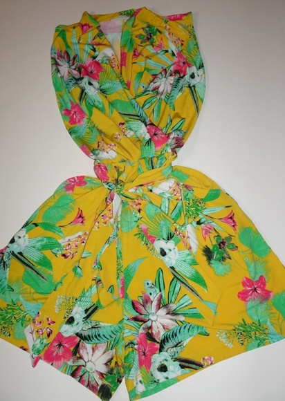 New York & Company Pants - New york and company floral romper size small